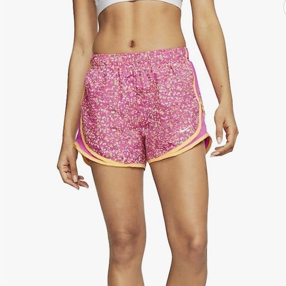 Nike Pants - NWT NIKE floral shorts